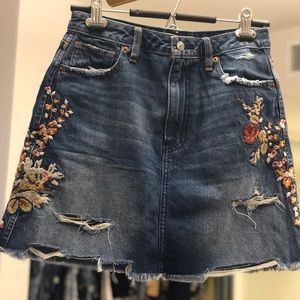 Floral skirt 🌸
